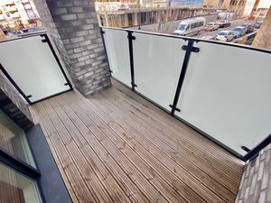 Photo 9- click for photo gallery